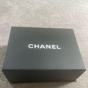 Chanel box